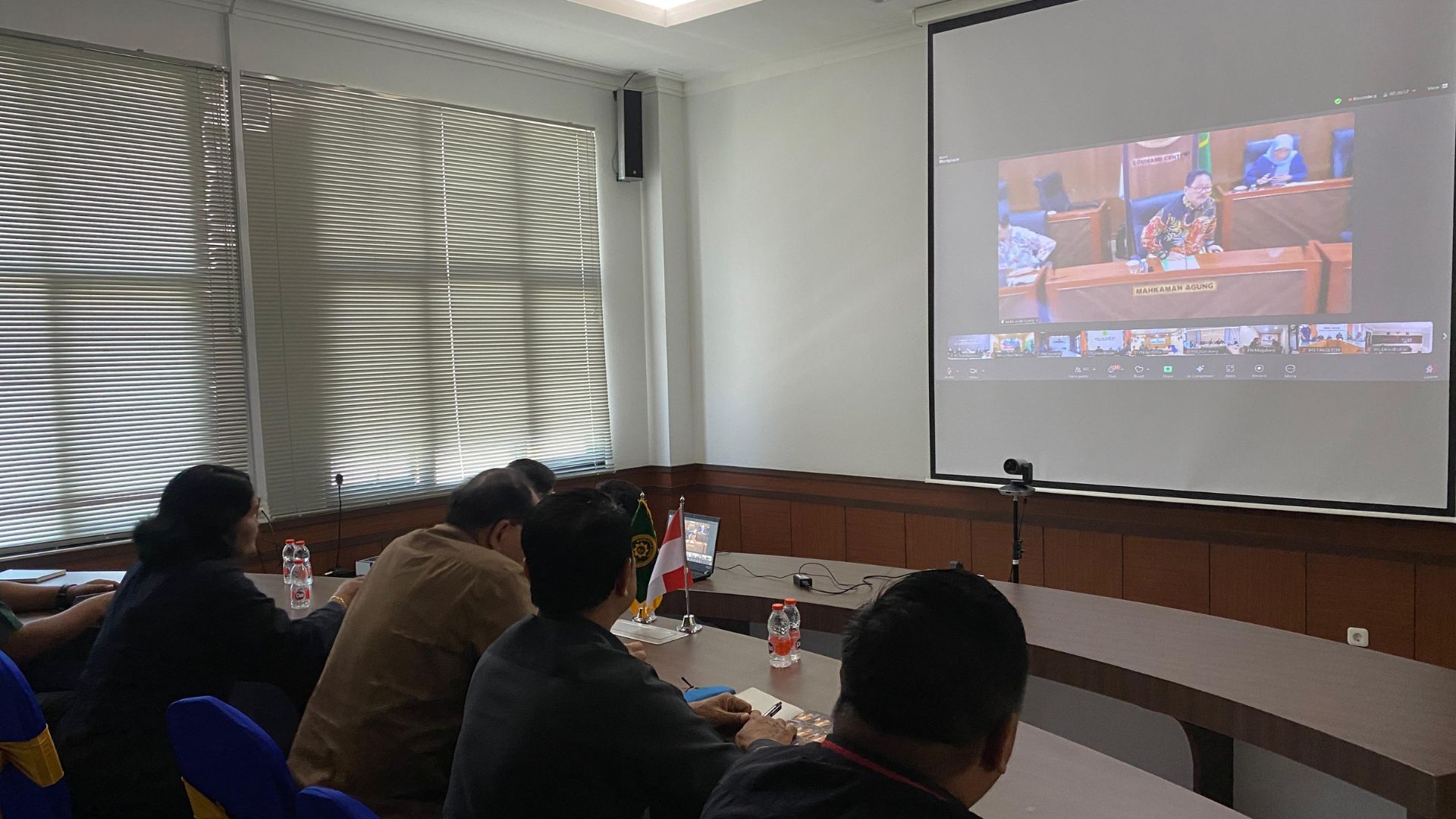 Pelatihan Juru Bicara dan Pengelolaan Media Sosial 4 Lingkungan Peradilan secara Daring